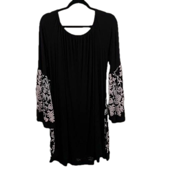 Voll Gypsy Boho Black White Bell Sleeve Dress Size 3X Rounded Neckline - Picture 7 of 7
